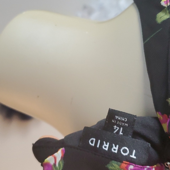 TORRID DRESS - Picture 8 of 10